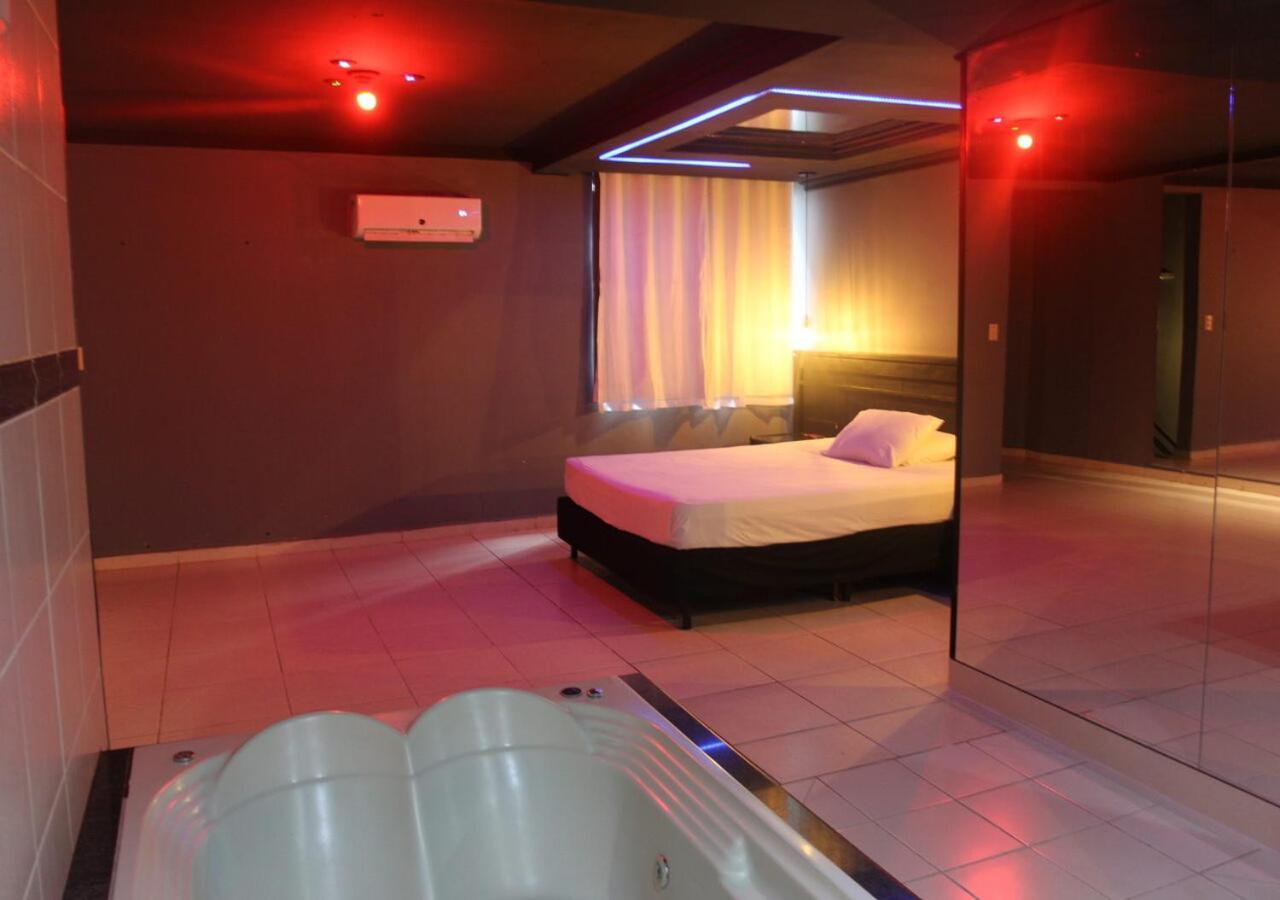 Gran Motel Taguatinga Kültér fotó